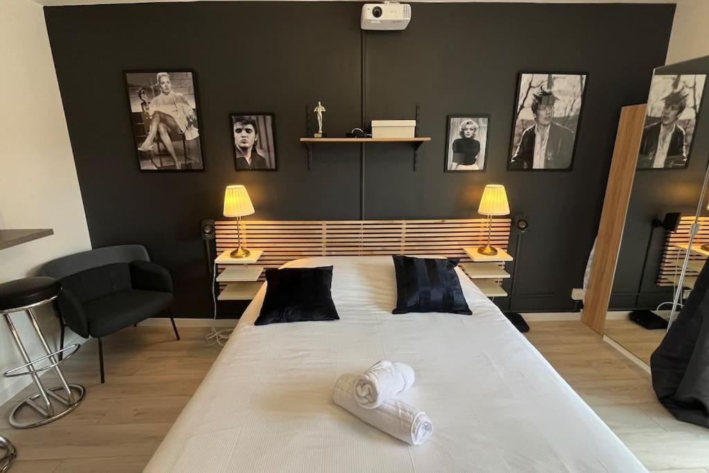 Appartement Petit Hollywood 2 Personnes *